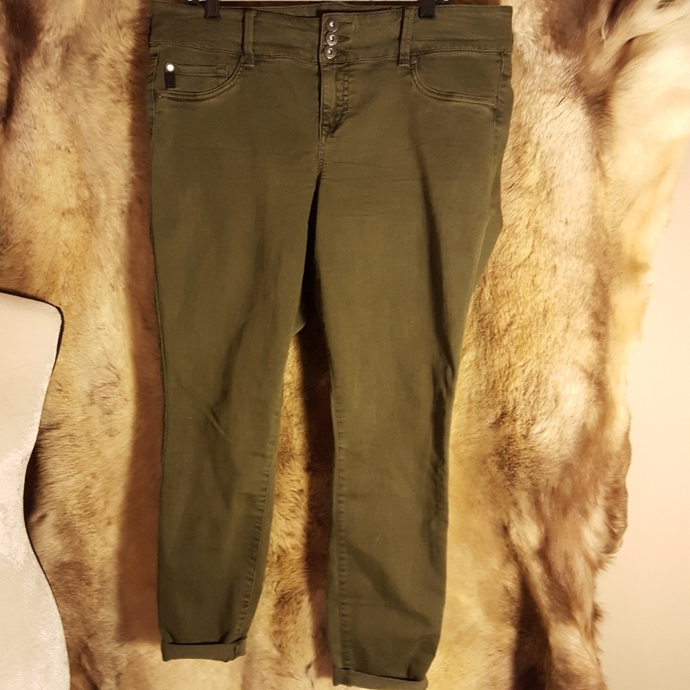 Torrid High Waisted Army Green Jegging 16